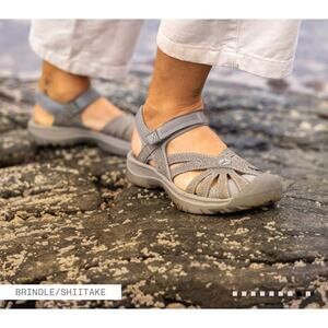Keen Brindle & Shitake Rose Hiking Sandals Lightweight Waterproof Size 8 NWT
